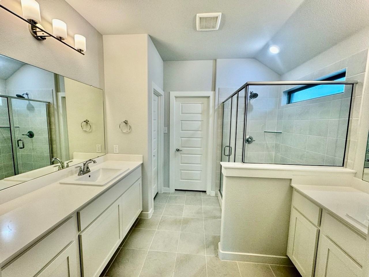 1105 Mahogany Dr - Photo 6 of 34