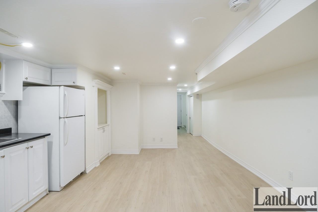 107 Nairn Ave - Photo 7 of 24