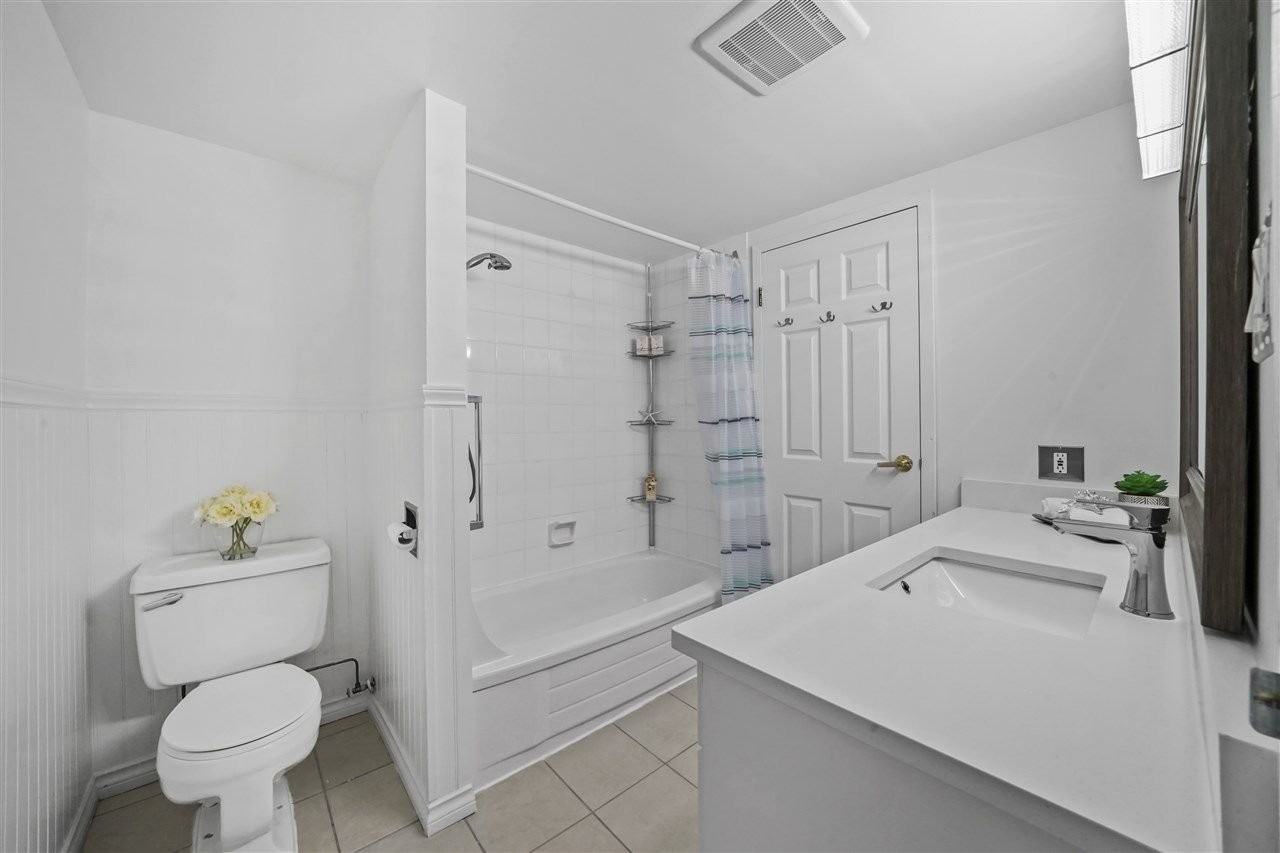 1955 Woodway Pl #214