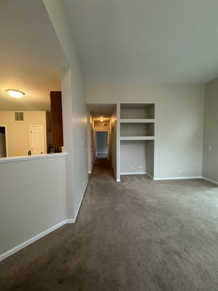 331 Abington Woods Dr #1 - Photo 4 of 17