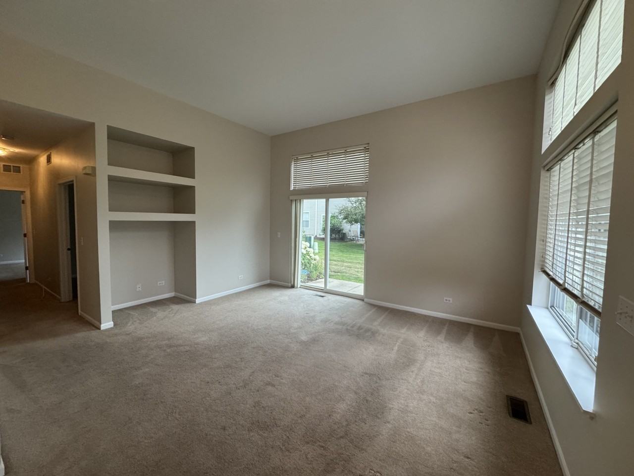 331 Abington Woods Dr #1 - Photo 6 of 17