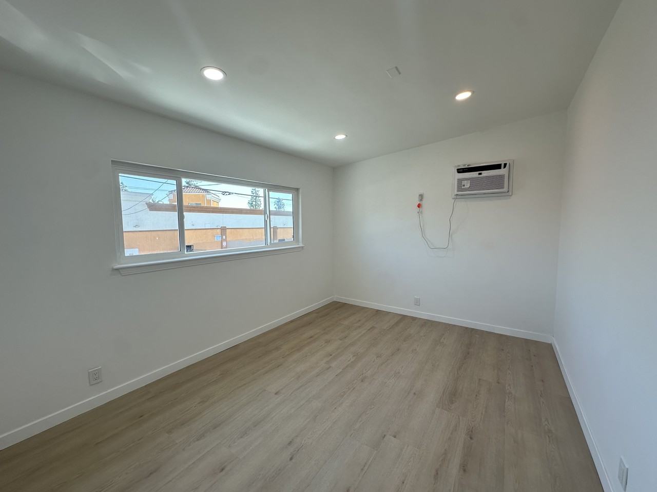 3118 West 109th Street #1-2 - Photo 2 of 8