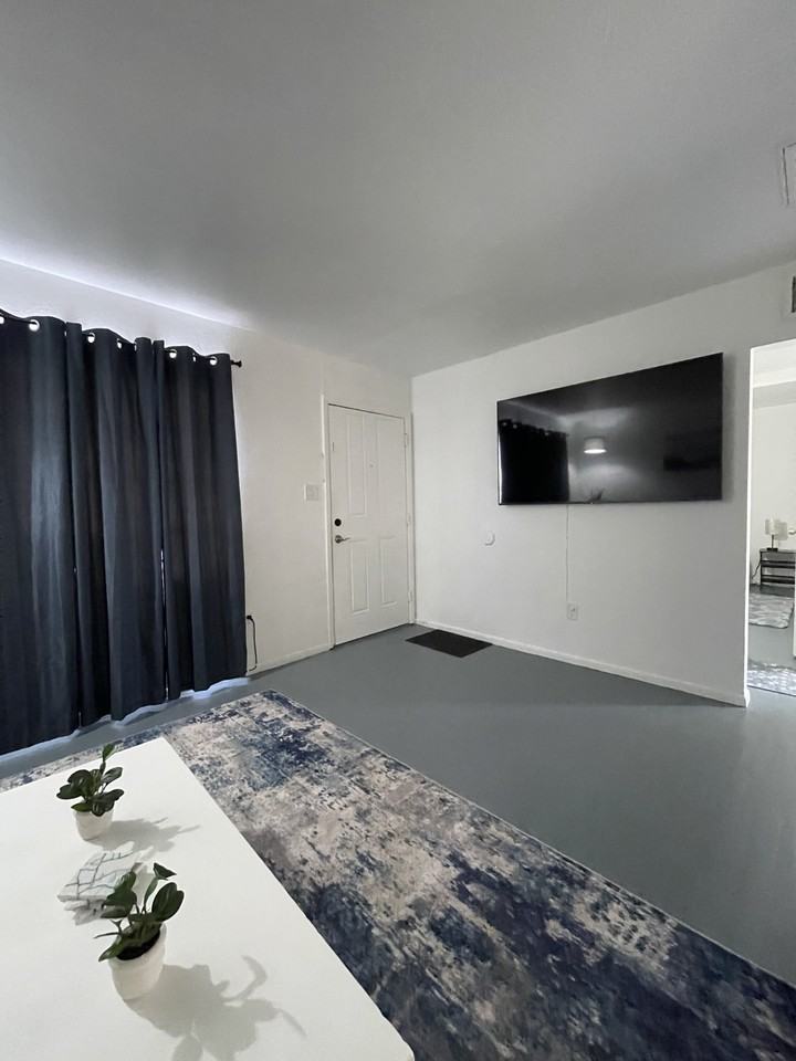 6393 S Russell Rd #NA - Photo 3 of 10