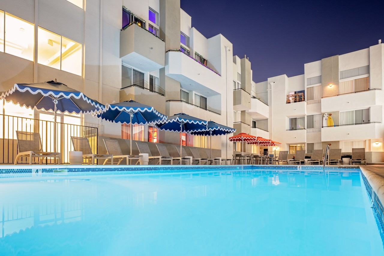 Maplewood - Photo 5 of 34