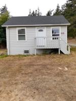 featured image of 2827 N Oak Harbor Rd