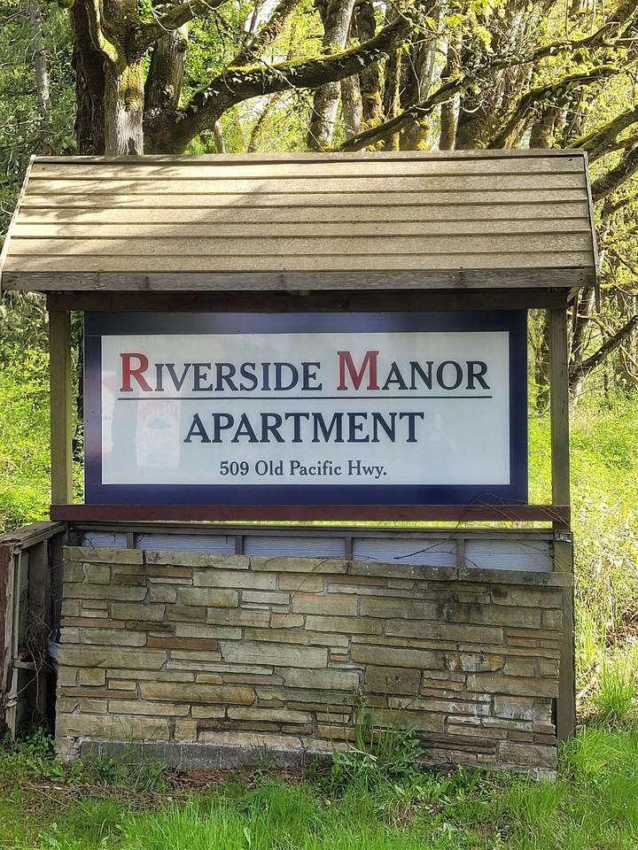 Riverside Manor - Photo 2 of 50