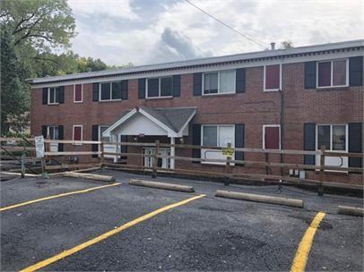 Lexington 11 - Photo 2 of 10