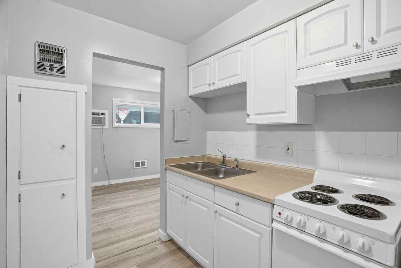 LA -East Fairview Avenue - Photo 7 of 28