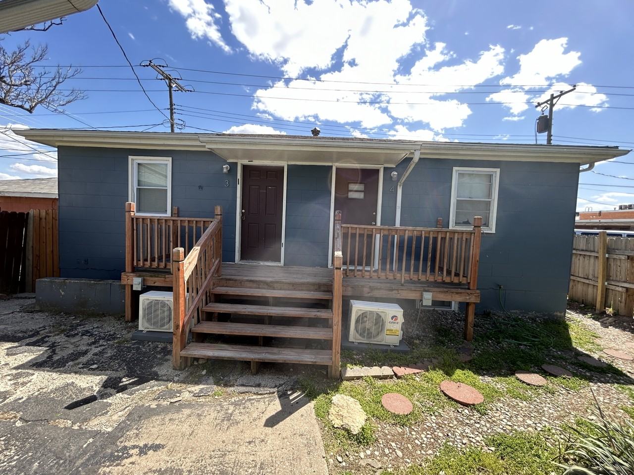 833 East 21st Avenue - Photo 2 of 11