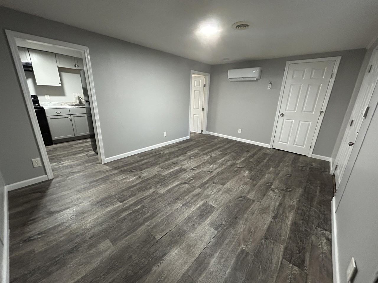 833 East 21st Avenue - Photo 3 of 11