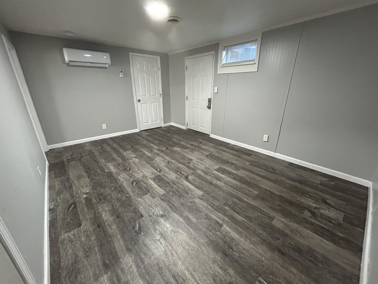 833 East 21st Avenue - Photo 4 of 11