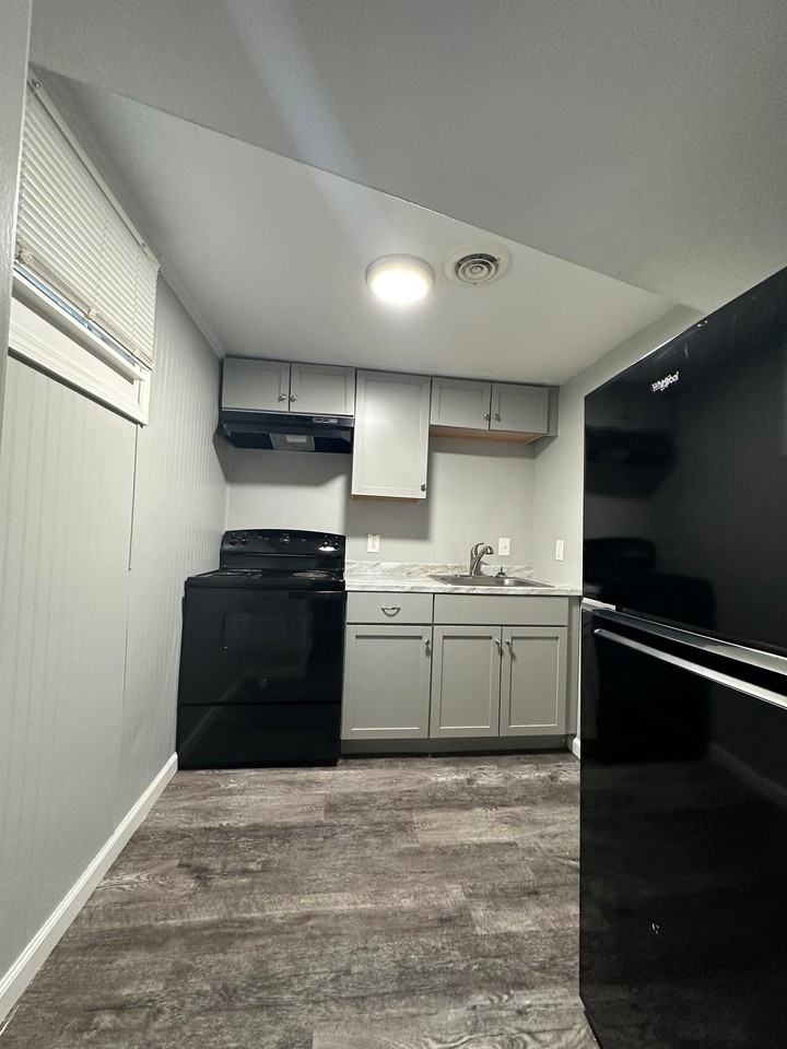 833 East 21st Avenue - Photo 6 of 11