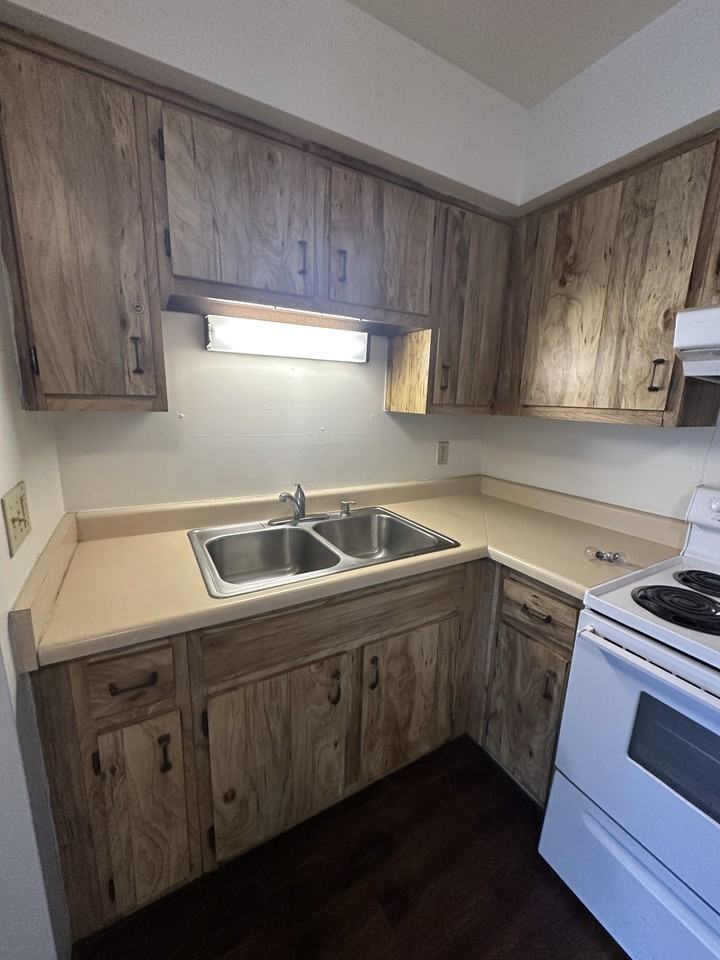 3313 Packer Drive - Photo 2 of 9