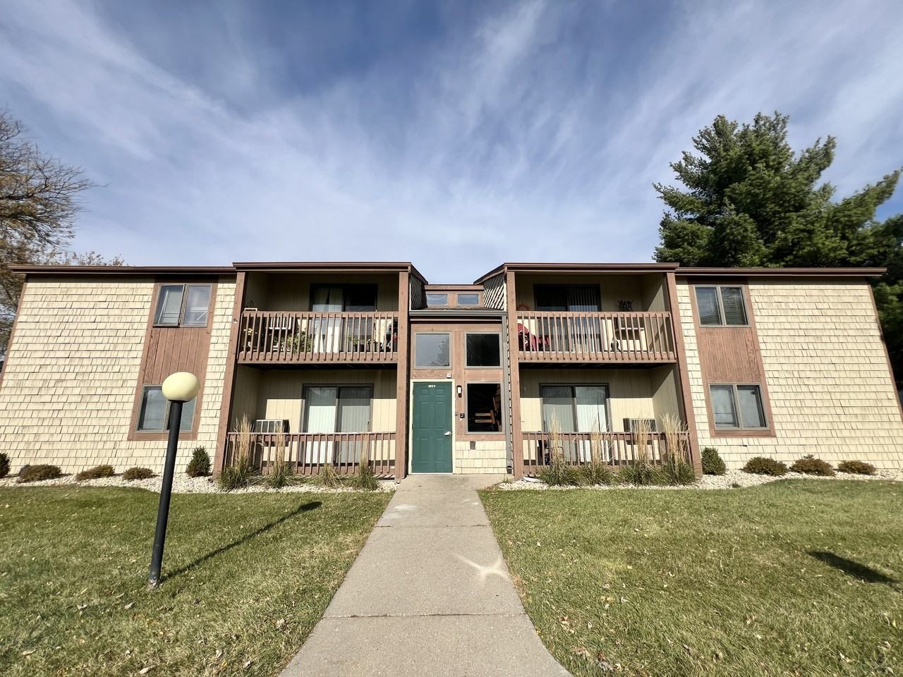 1937 Alden Road - Photo 2 of 3