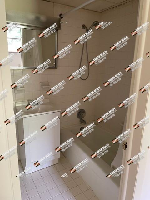 Briercreek 621 North Water Street - Photo 4 of 5