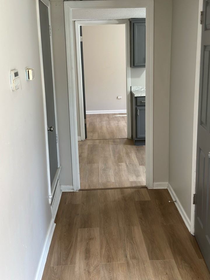 Claybrook St. 1038 - Photo 4 of 9