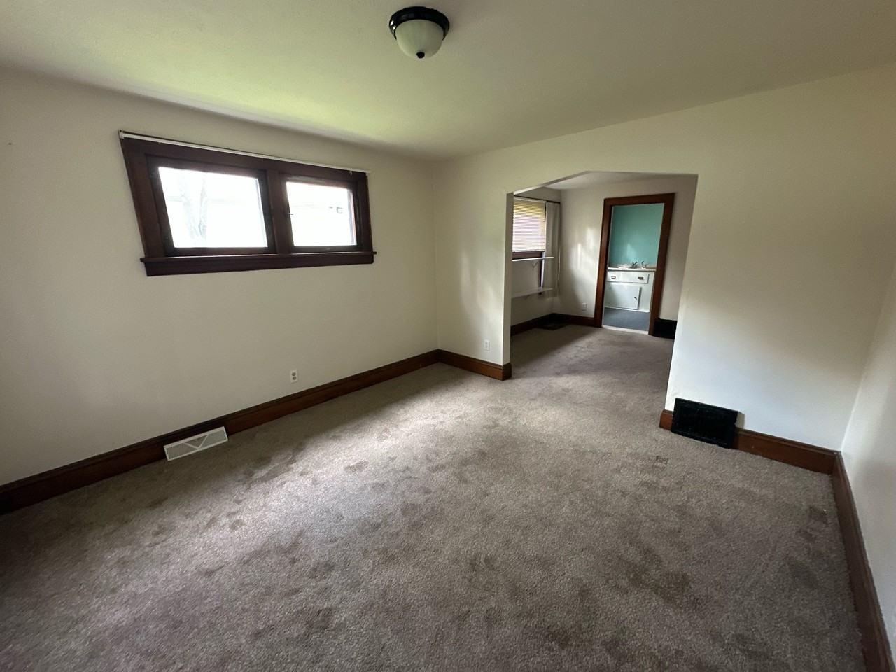 Johnston Street 929 - Photo 4 of 11