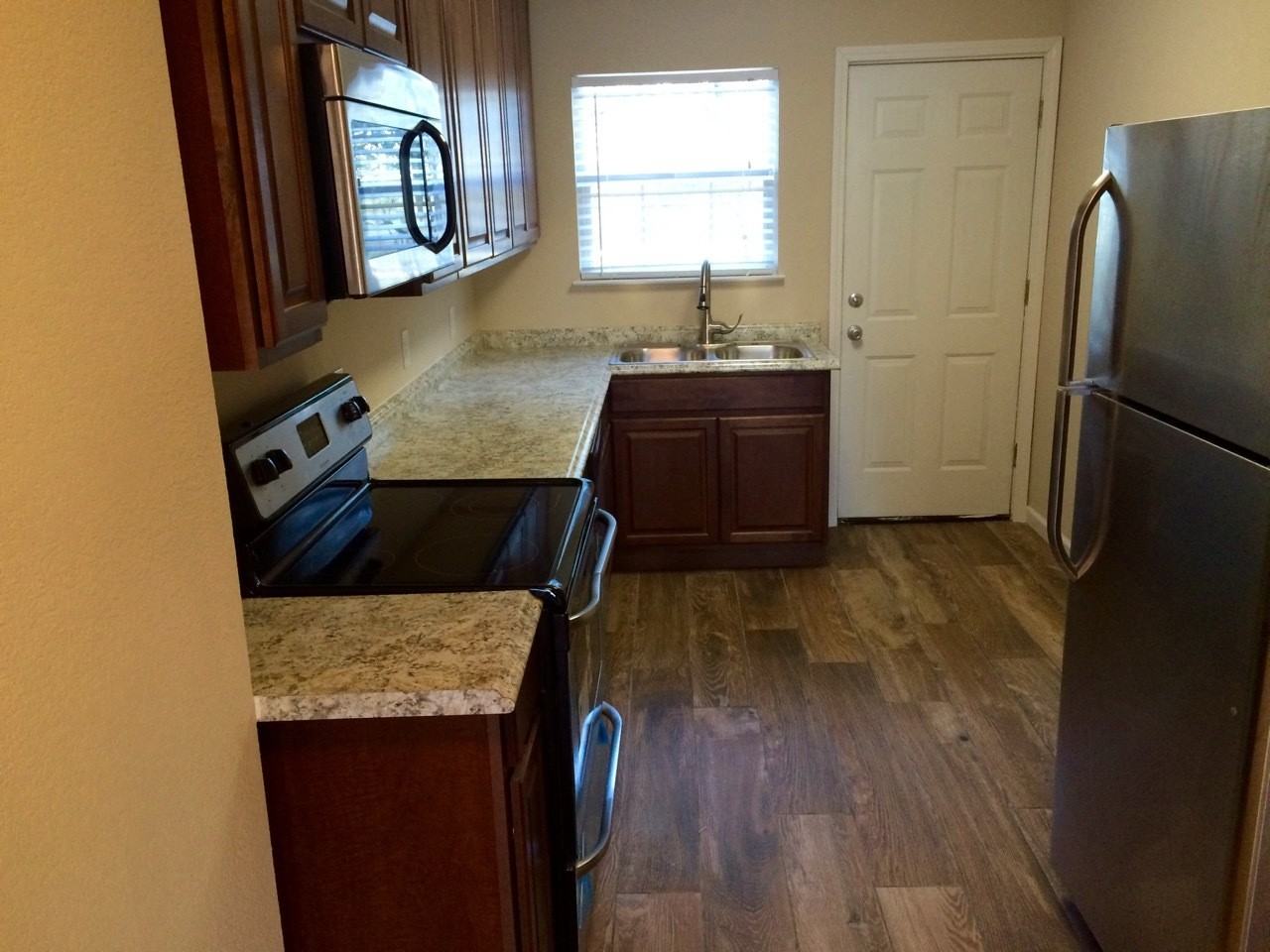 1710/12 Poage - Photo 2 of 21