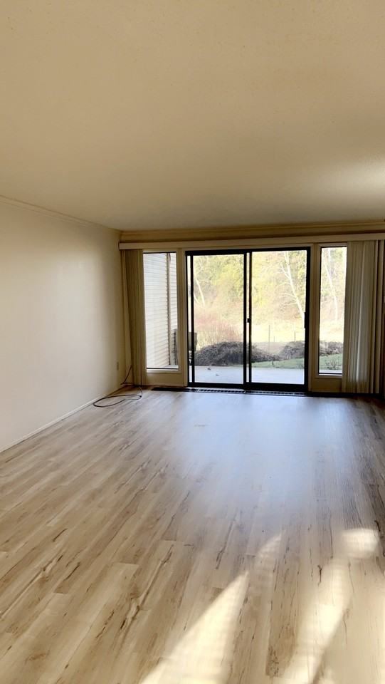 La Villa Apartments - Photo 4 of 50