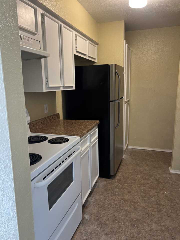 American Village Apartments - Photo 3 of 47