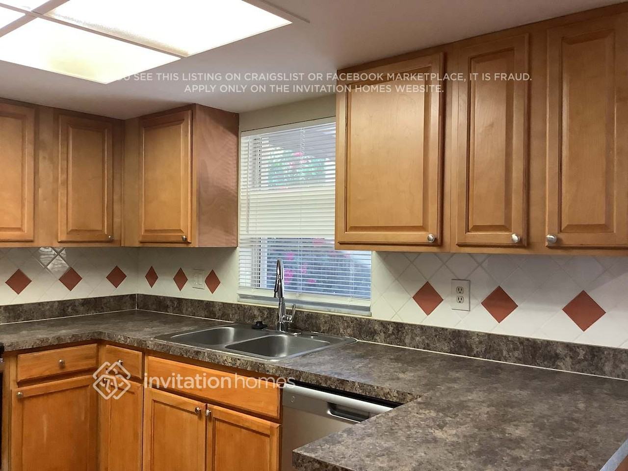 814 Centerwood Ct - Photo 6 of 13