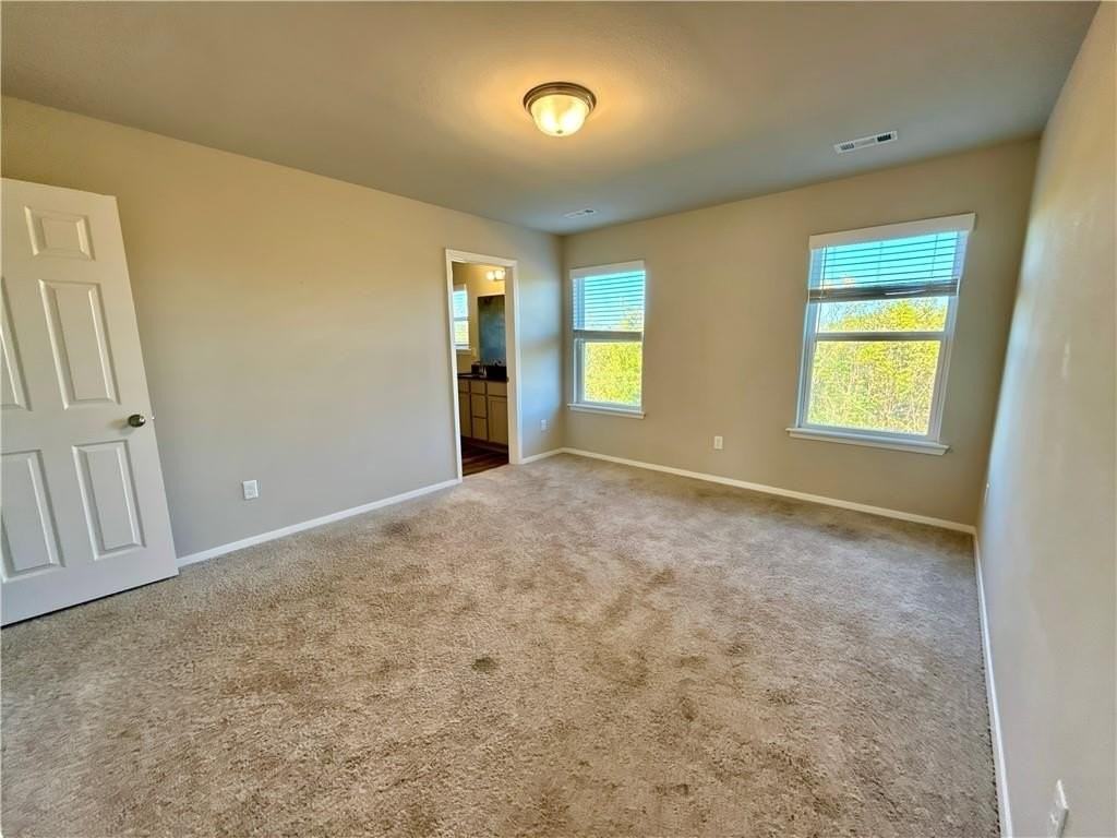 530 Woodcreek Loop - Photo 6 of 16