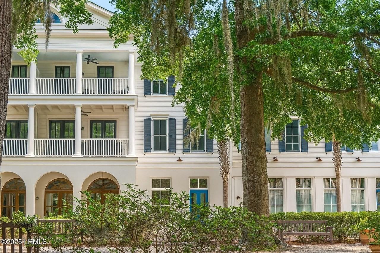 23 Market Unit B2 #B2 - Photo 3 of 35