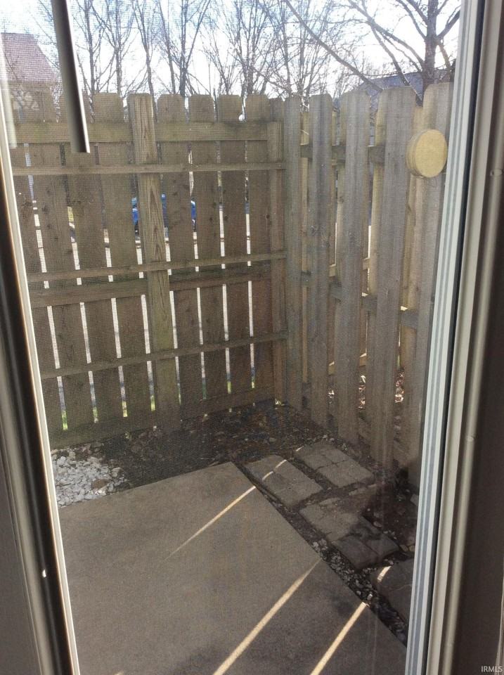 795 E Sherwood Hills Dr - Photo 2 of 16