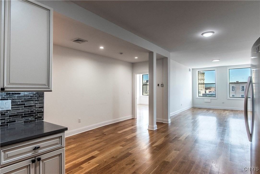 221 Elizabeth St Apt 2 #2 - Photo 7 of 23