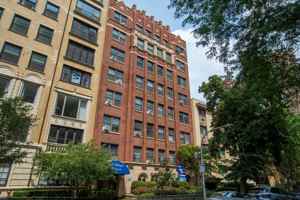 featured image of 434 W Wellington Ave #504