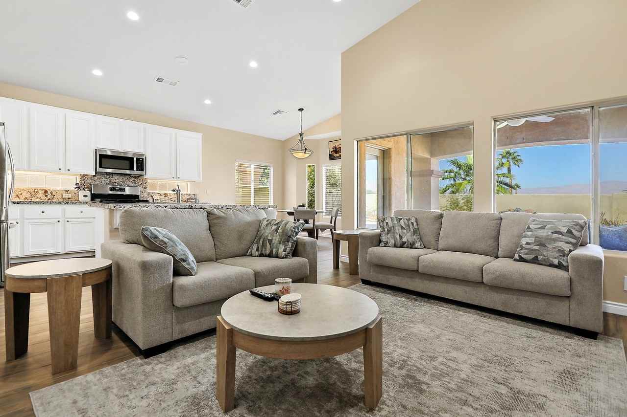 79948 Bethpage Ave - Photo 5 of 30