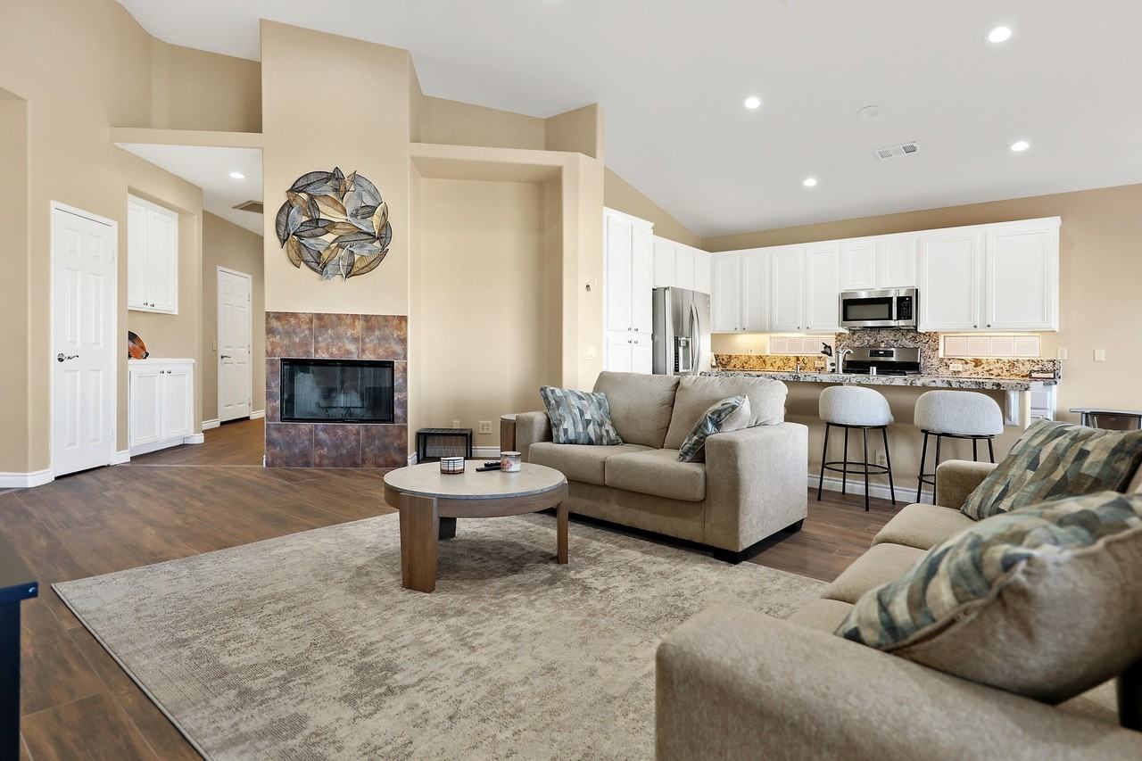 79948 Bethpage Ave - Photo 6 of 30