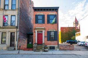 featured image of 229 W Court St