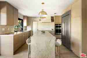 featured image of 28667 Acacia Glen St