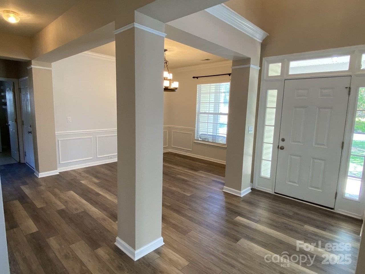 14616 Eastgrove Dr - Photo 5 of 37