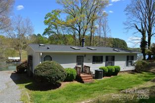 125 Broadview Cir - Photo 1 of 1