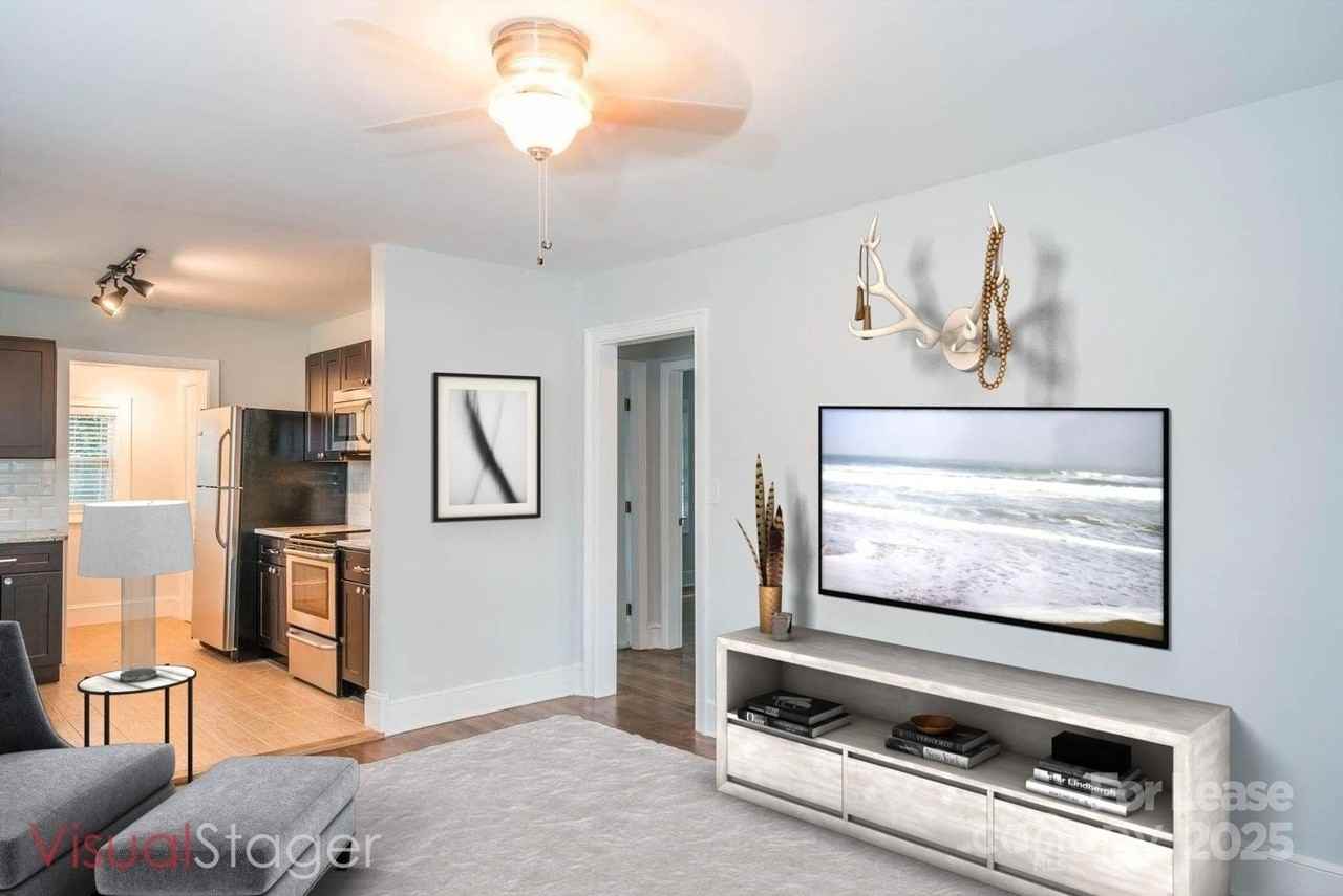 1734 Matheson Ave - Photo 4 of 12