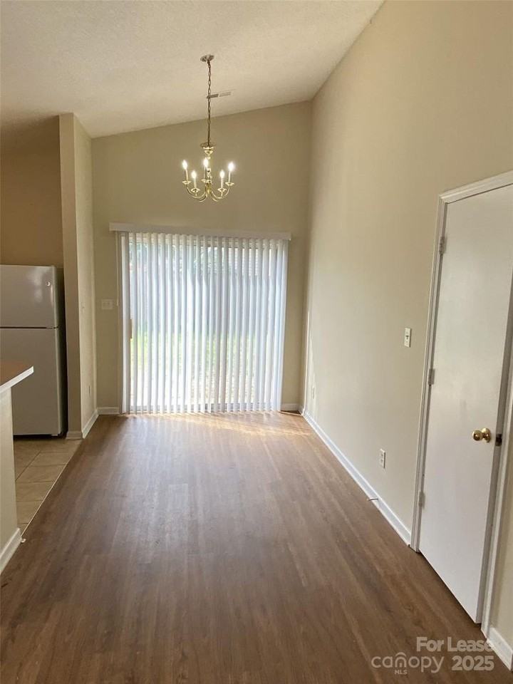 9617 Rau Ct - Photo 7 of 22