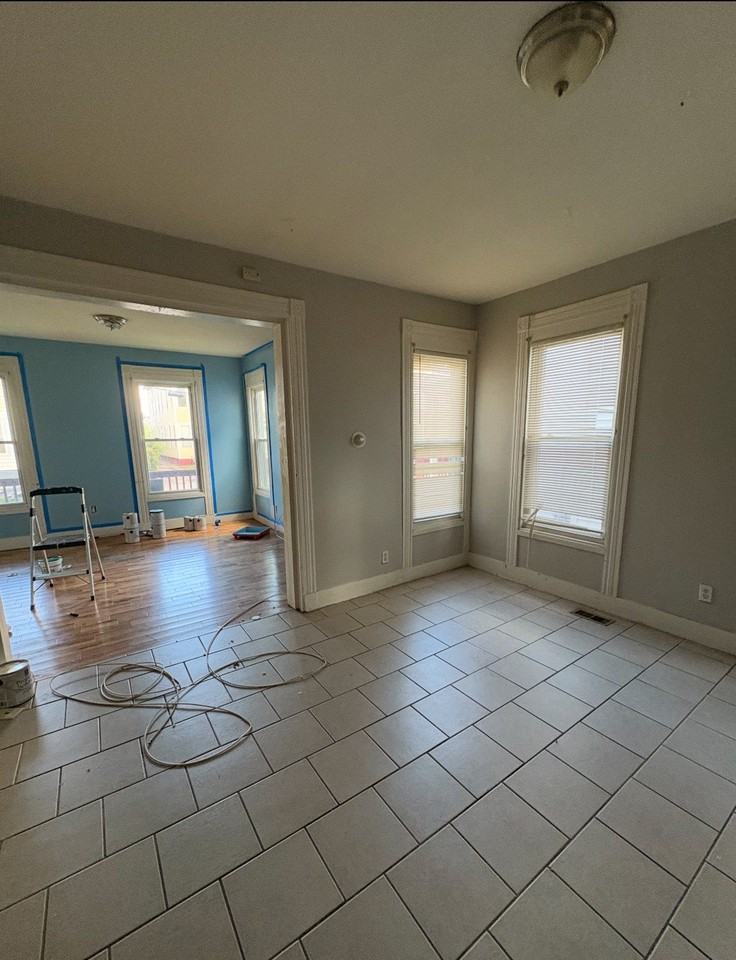 28 Cassius St #1 - Photo 6 of 7