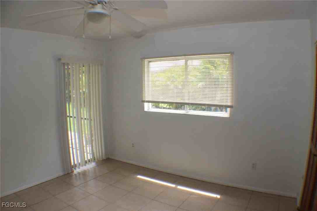 4009 Se 11th Ave #106 - Photo 3 of 12