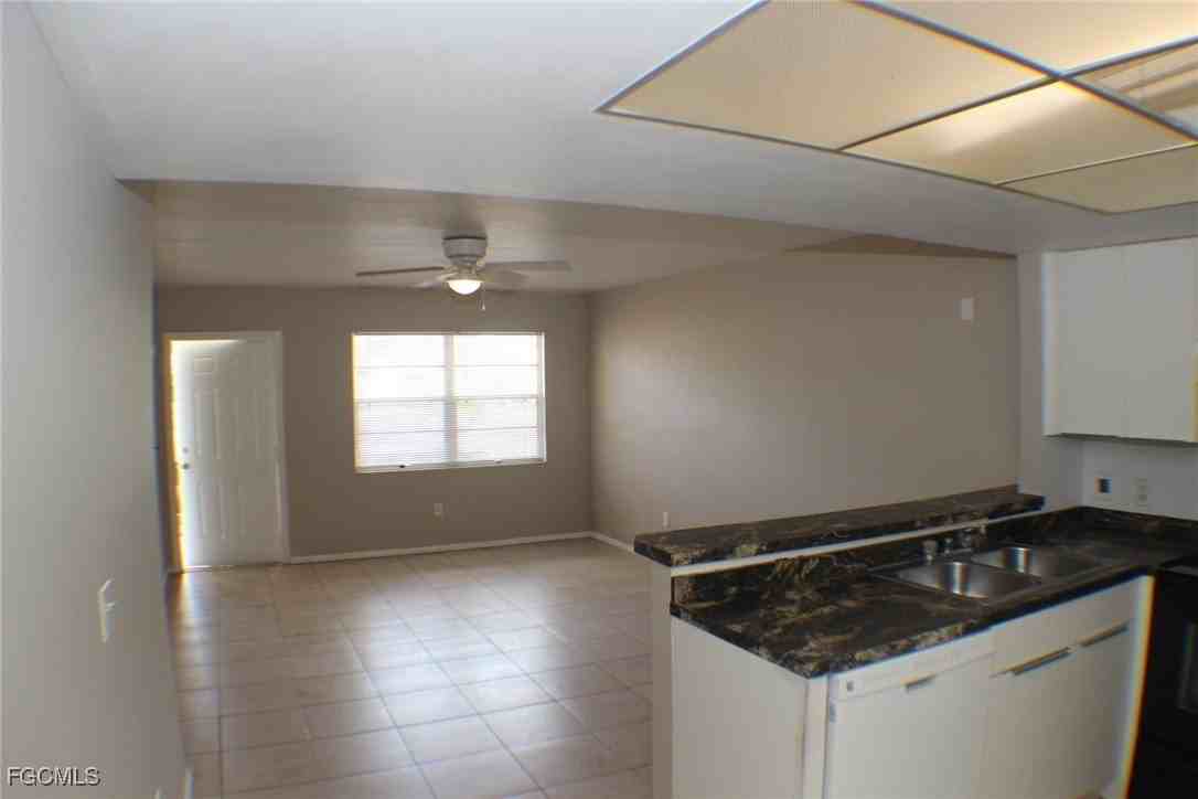 4009 Se 11th Ave #106 - Photo 6 of 12