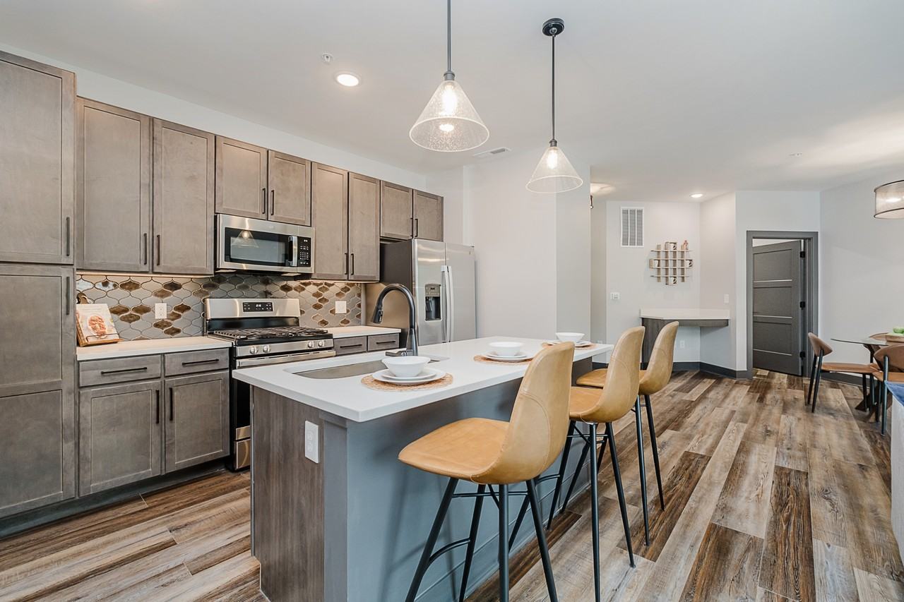 Overture at Proscenium Apartments - Photo 4 of 36