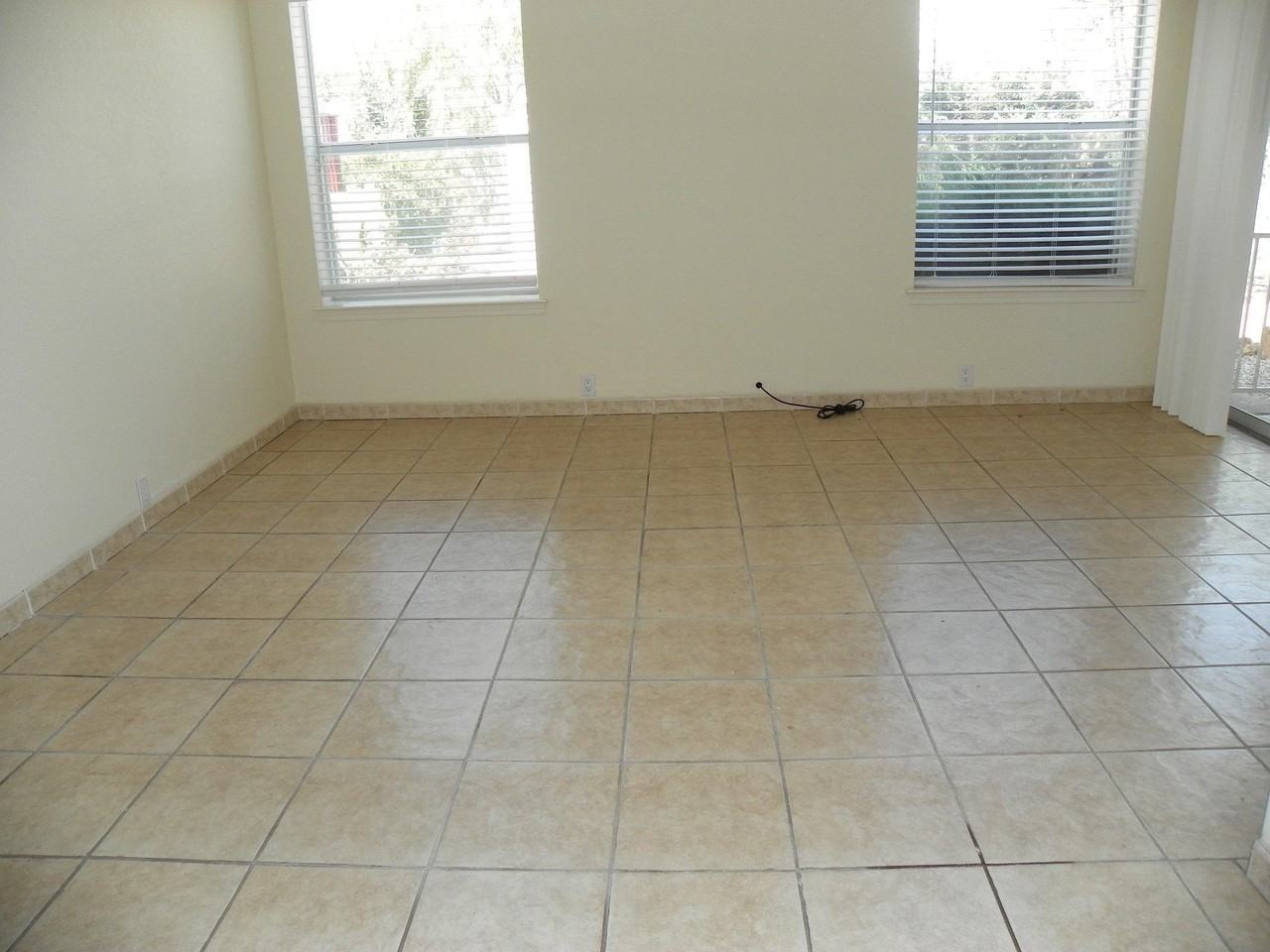 3093 La Mirage Ct Se - Photo 4 of 28