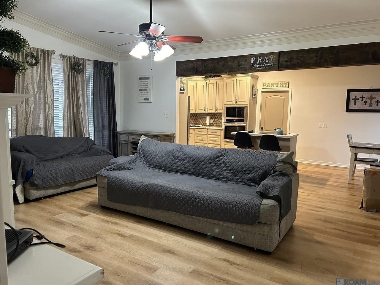 17160 Fountainbleau Dr - Photo 5 of 16