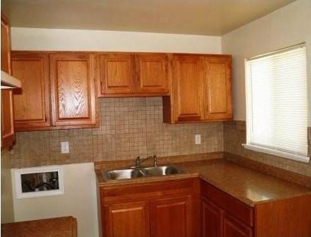 7704 Springwood Dr - Photo 5 of 8