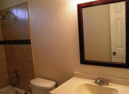 7704 Springwood Dr - Photo 6 of 8