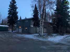 featured image of 1021 Dogwood St #2