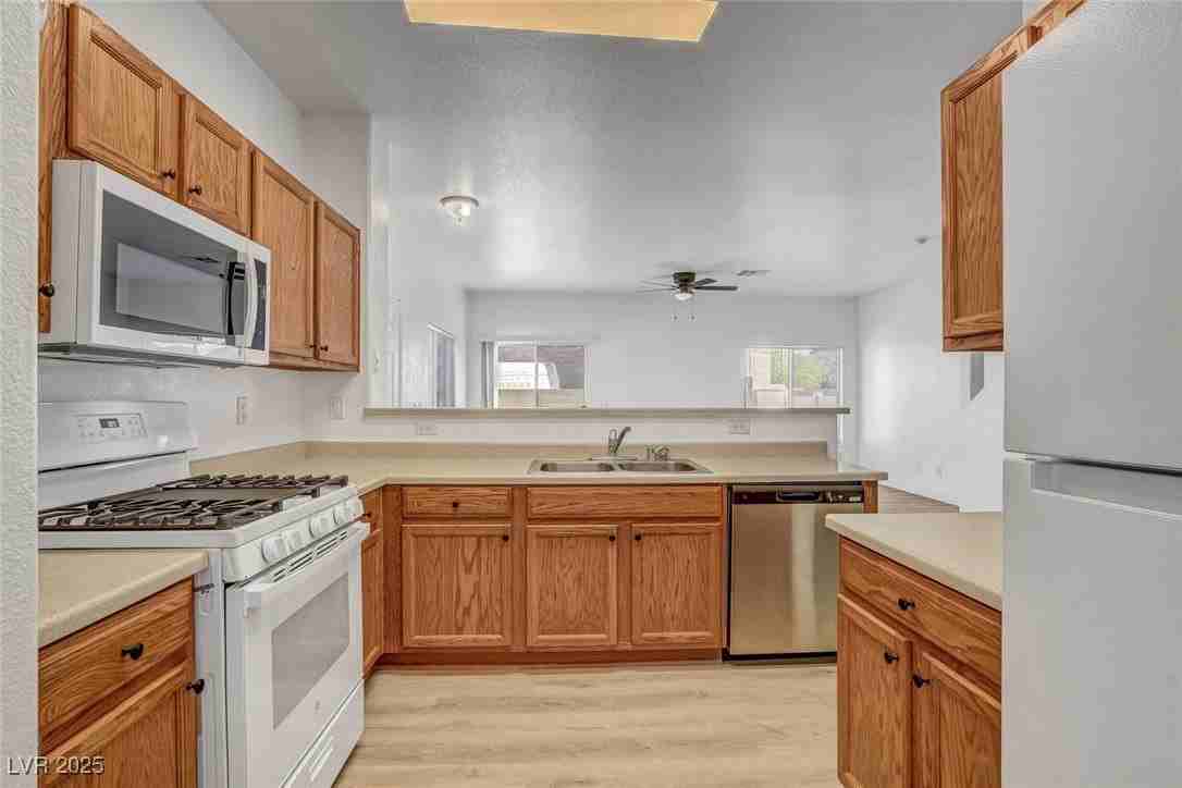 5998 Jagged Cut St #103 - Photo 4 of 15