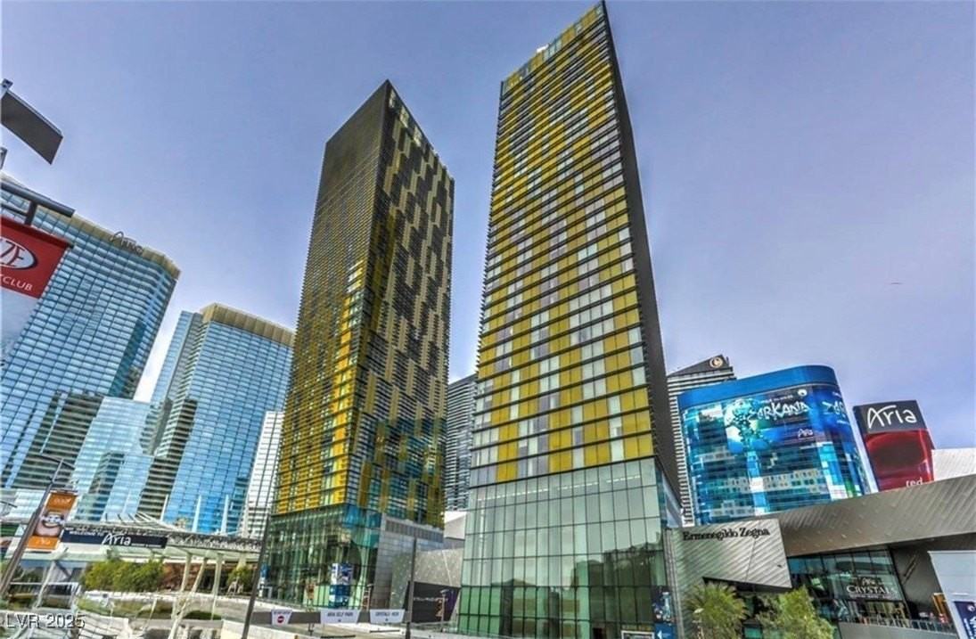 3726 South Las Vegas Boulevard #811