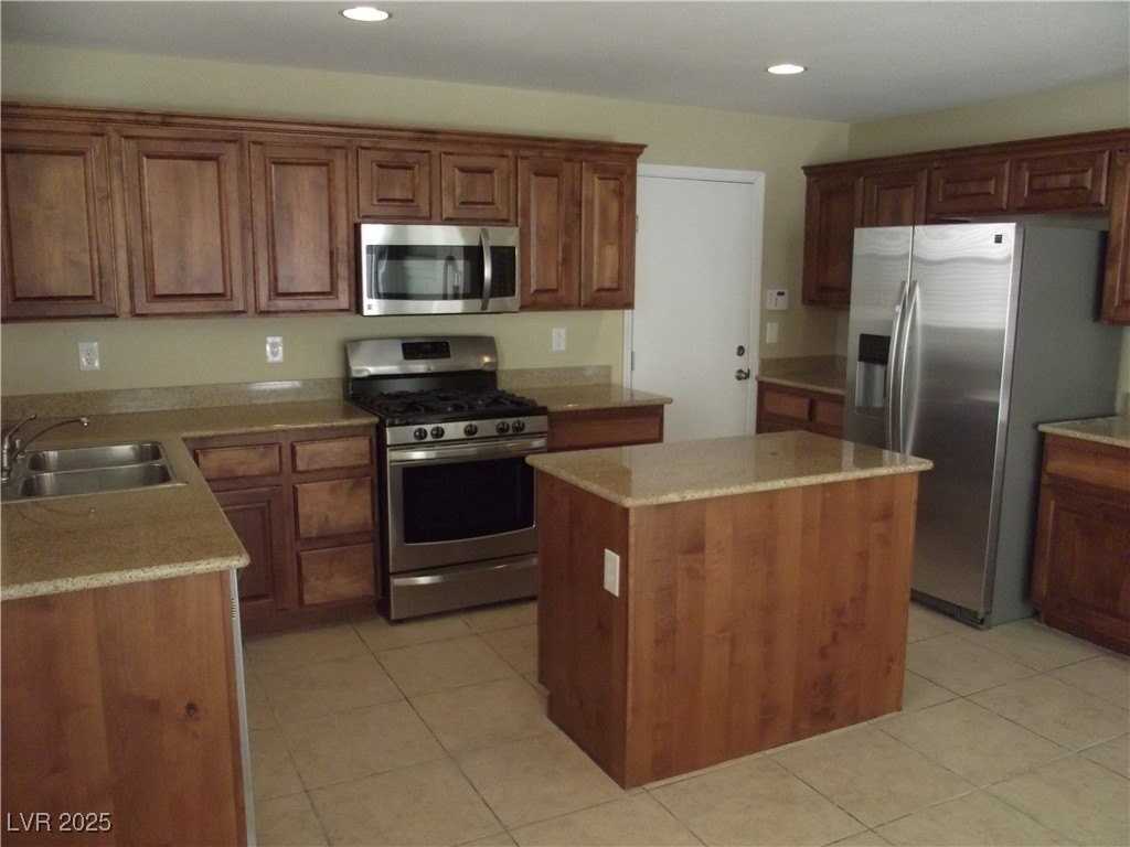 9037 Victor Creek Avenue #NA - Photo 4 of 26